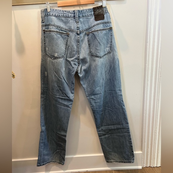 Timberland Men’s Vintage Distressed Jeans - Picture 3 of 4